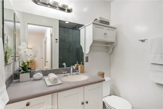 $899,000 | 1925 Montana Avenue, Unit 3, Santa Monica, CA 90403