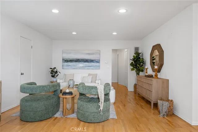 $899,000 | 1925 Montana Avenue, Unit 3, Santa Monica, CA 90403