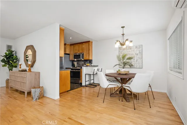$899,000 | 1925 Montana Avenue, Unit 3, Santa Monica, CA 90403