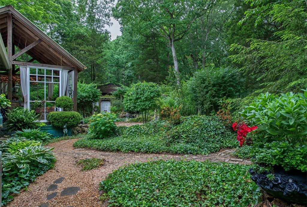 453 Riherd Estates Road Park City, KY 42160 - Photo 4 of 35 Gallery Image 4