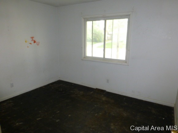 1500 Fairfield Drive Springfield, IL 62702 - Photo 8 of 10 Gallery Image 8