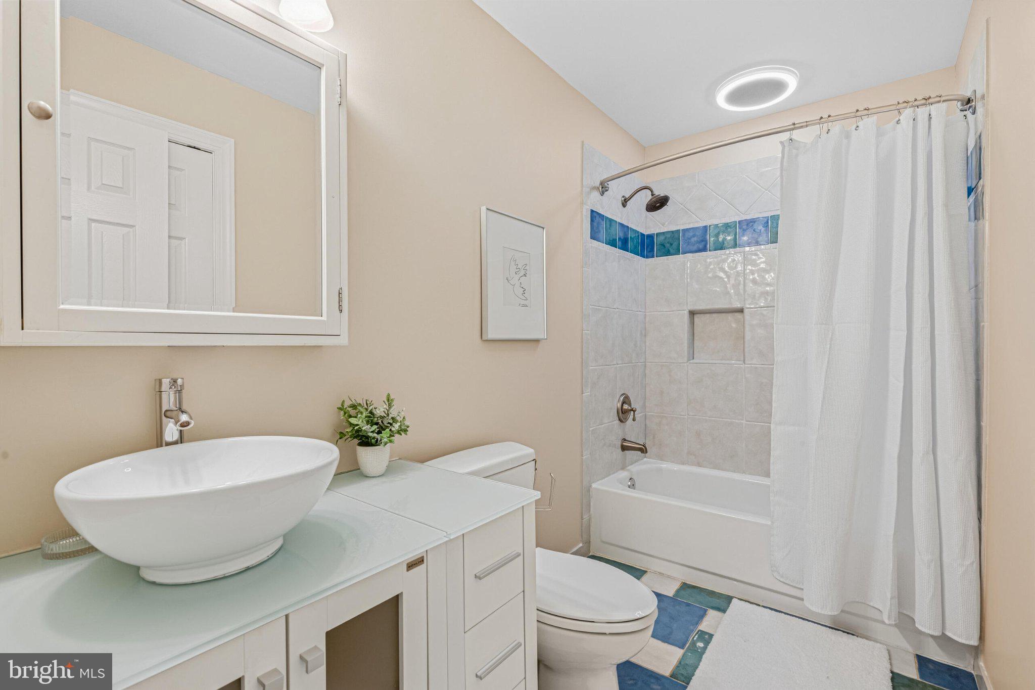 1236 Tottenham Court Reston, VA 20194 - Photo 49 of 82 Gallery Image 49