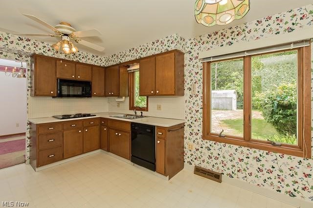 911 Roland Road Lyndhurst, OH 44124 - Photo 6 of 22