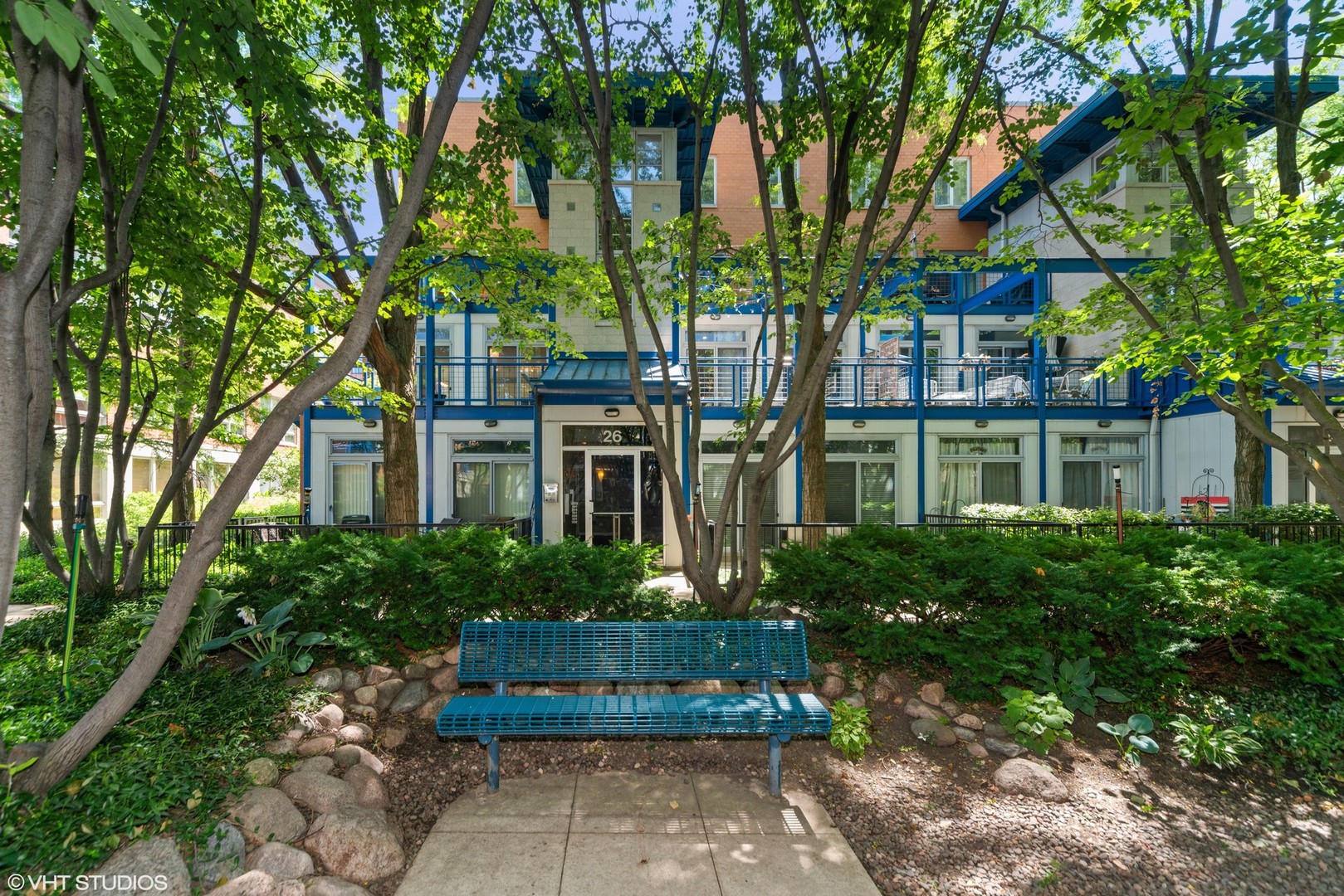 26 North May Street, Unit 322 Chicago, IL 60607 - Photo 3 of 31 front view of a house with a garden