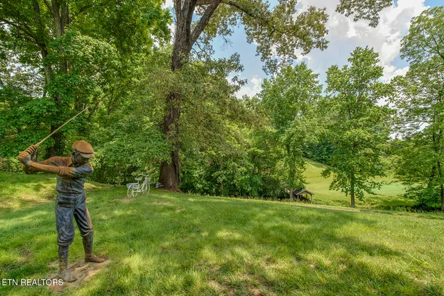 $339,900 | 430 Willow Springs Drive, Athens, TN 37303