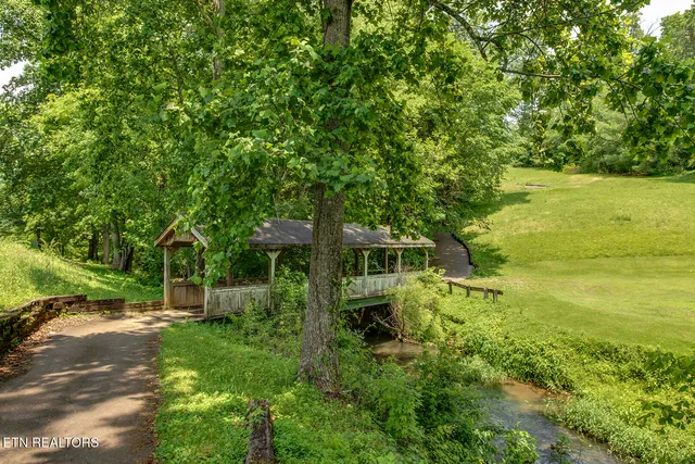$339,900 | 430 Willow Springs Drive, Athens, TN 37303
