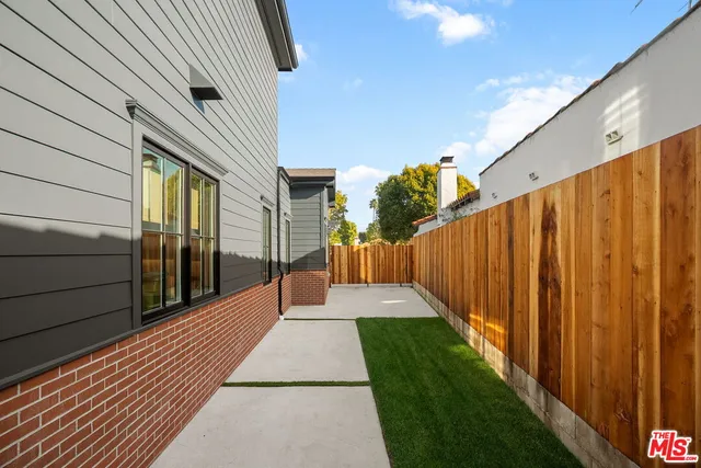 $3,795,000 | 1823 South Shenandoah Street, Los Angeles, CA 90035