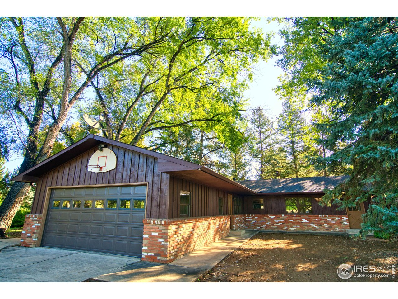 5511 Pioneer Road Boulder, CO 80301 - Photo 3 of 28