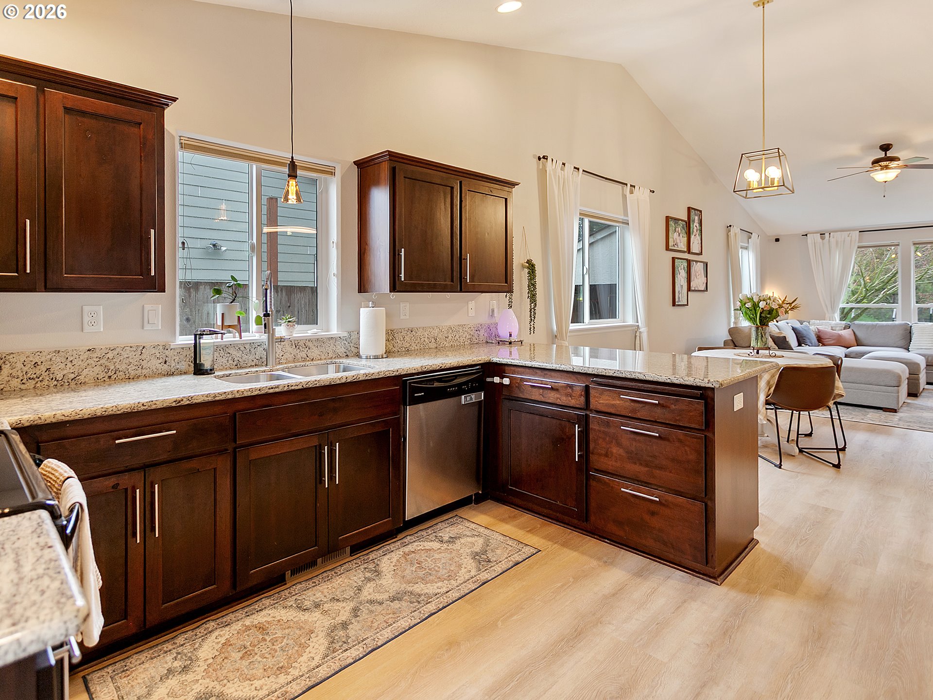 1722 Elk River Street Northwest Salem, OR 97304 - Photo 14 of 37 Kitchen