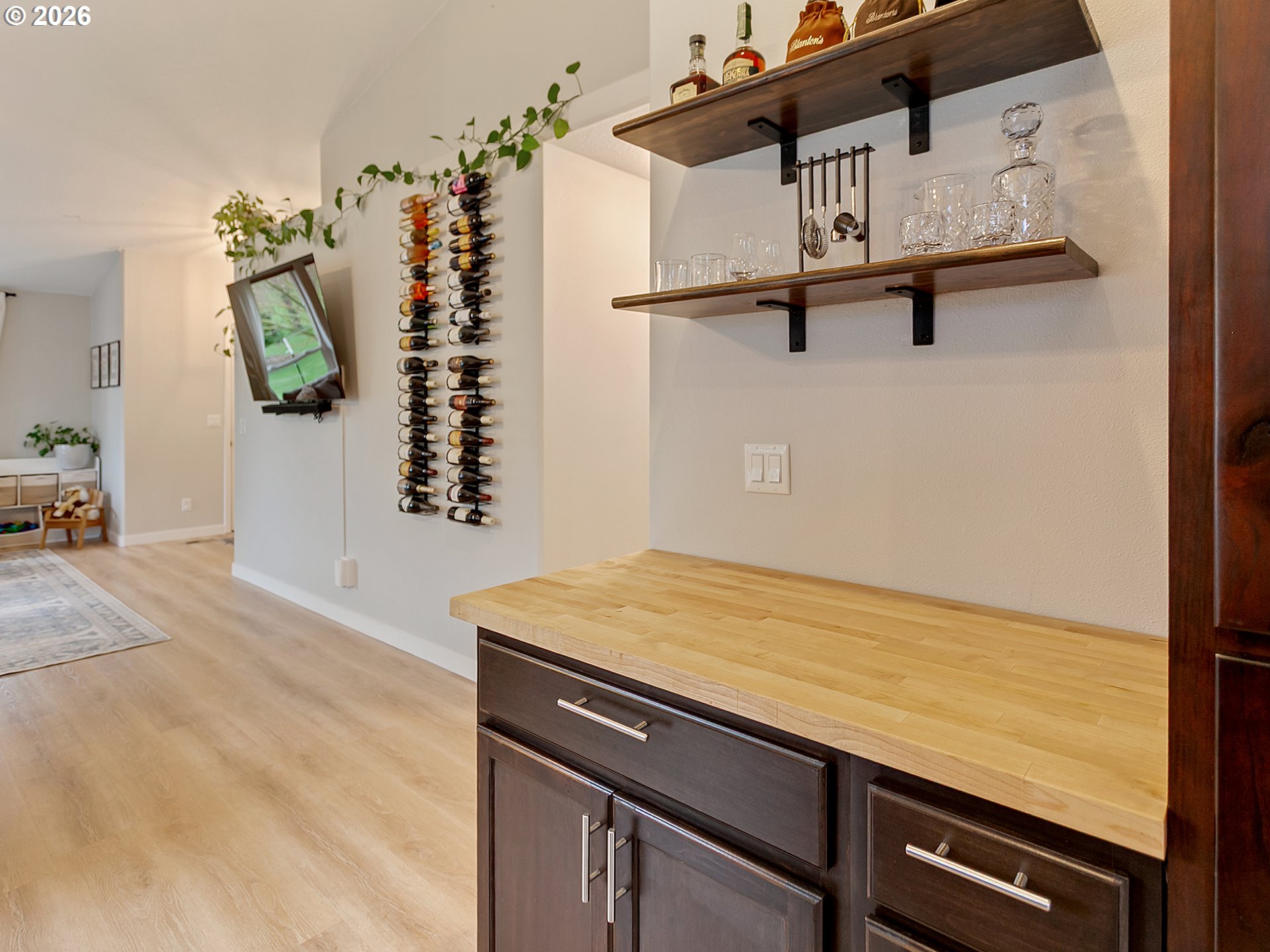 1722 Elk River Street Northwest Salem, OR 97304 - Photo 18 of 37 Kitchen