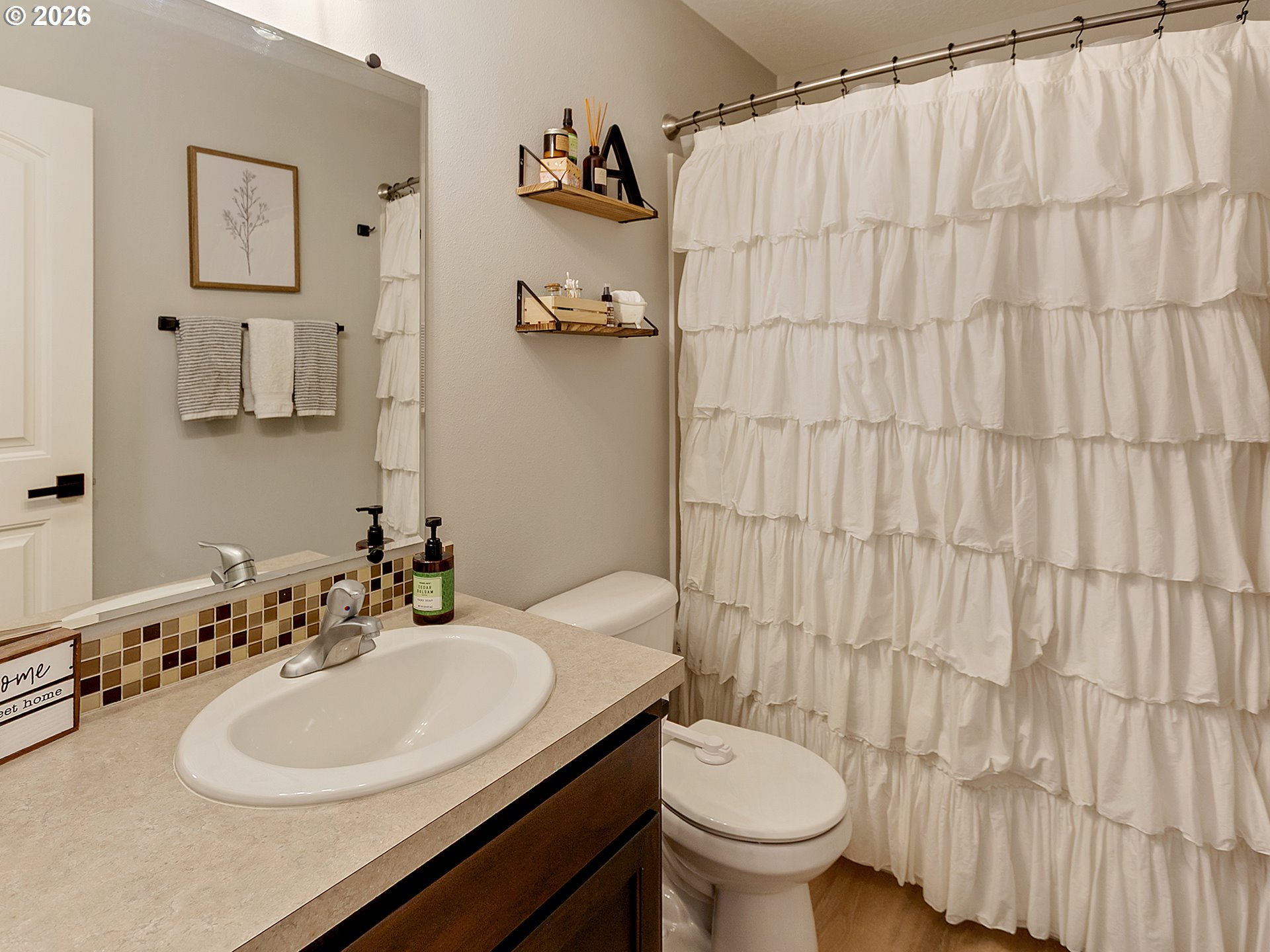1722 Elk River Street Northwest Salem, OR 97304 - Photo 26 of 37 Bathroom