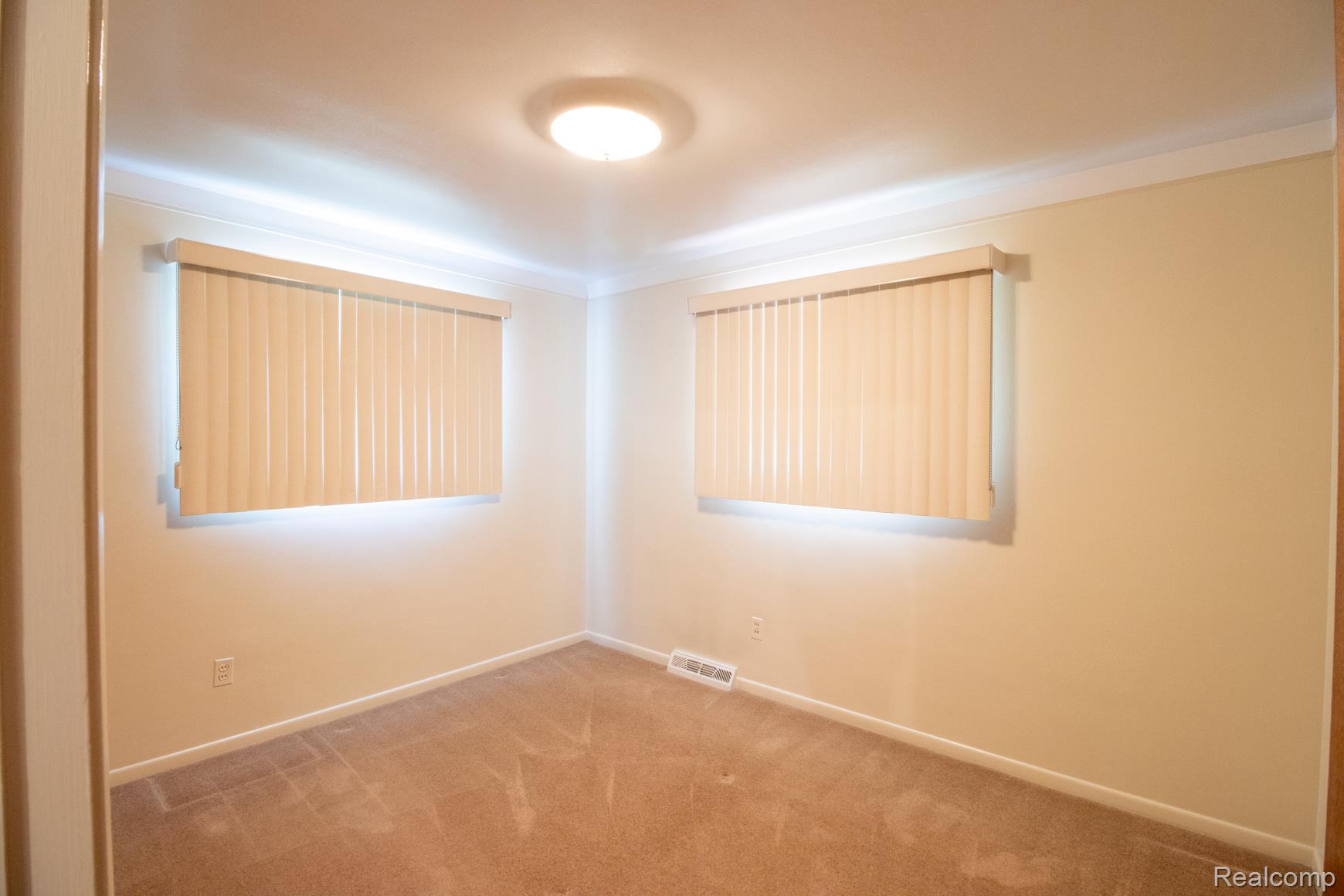 9106 Inkster Road Redford, MI 48239 - Photo 13 of 43 Gallery Image 13