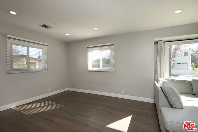 $845,000 | 15525 Sylvan Street, Van Nuys, CA 91411