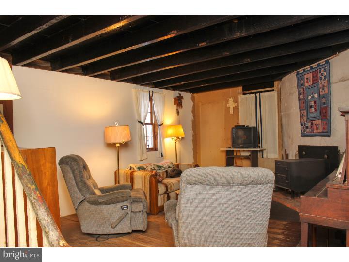 1587 Broad Run Road Downingtown, PA 19335 - Photo 5 of 25 Gallery Image 5
