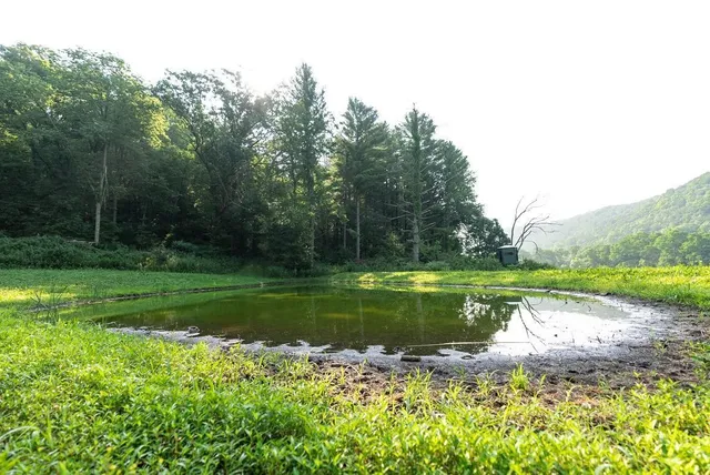 $2,375,000 | S849 County Road F, Nelson, WI 54756