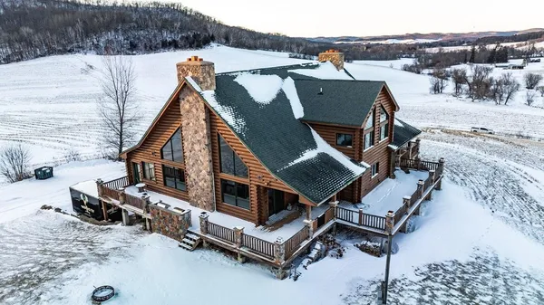 $2,375,000 | S849 County Road F, Nelson, WI 54756
