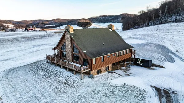 $2,375,000 | S849 County Road F, Nelson, WI 54756