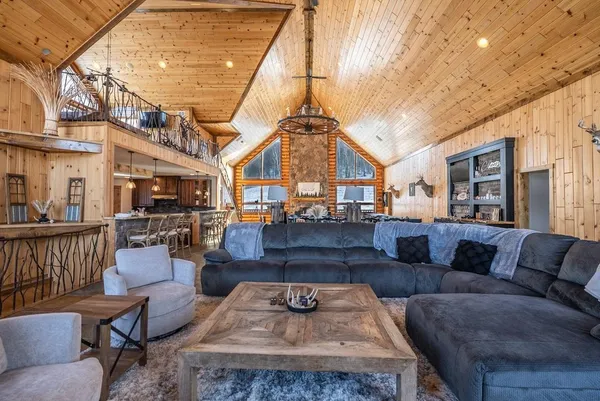 $2,375,000 | S849 County Road F, Nelson, WI 54756