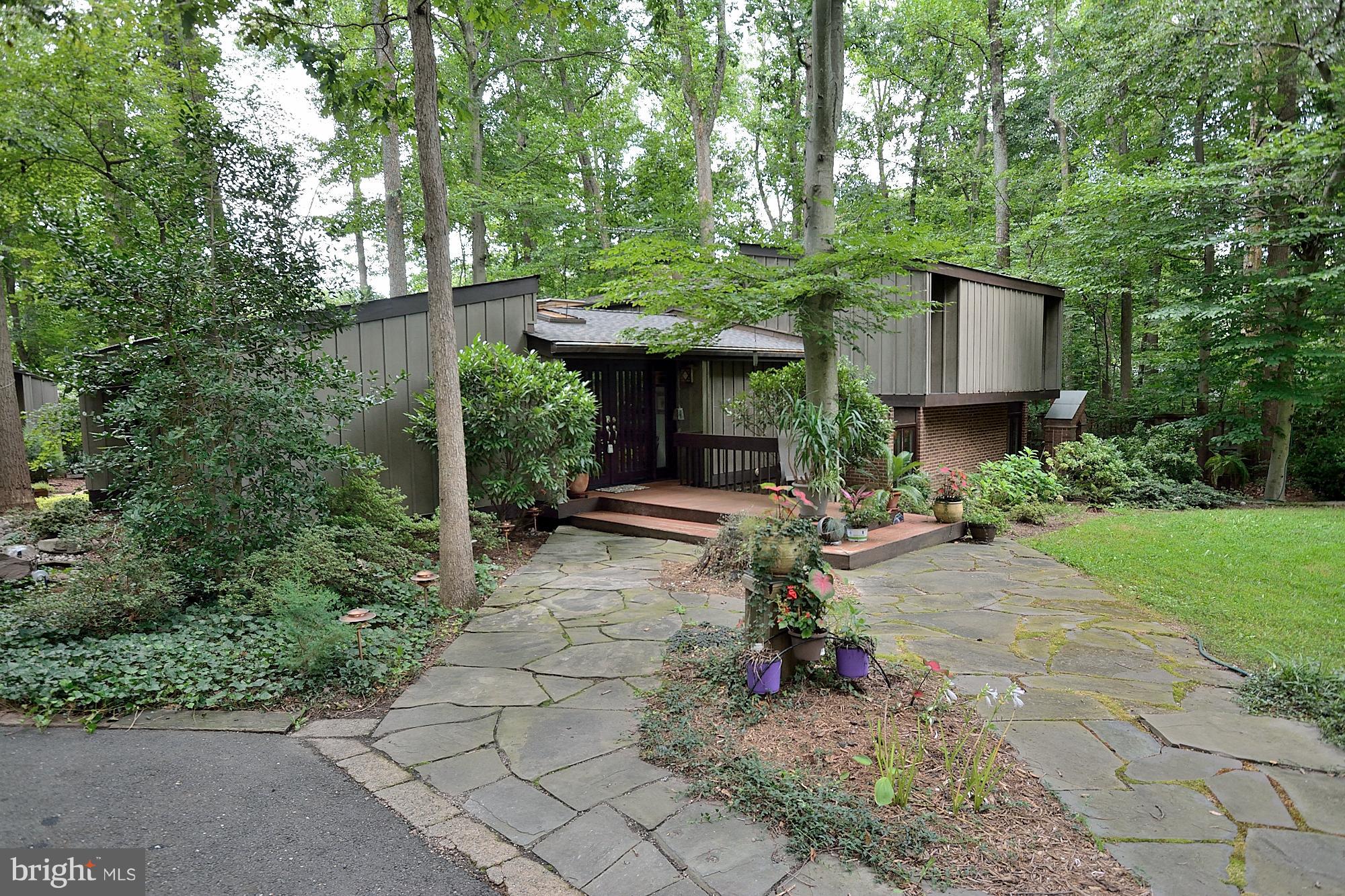 7109 Triad Way Springfield, VA 22151 - Photo 1 of 30 Exterior (Front)