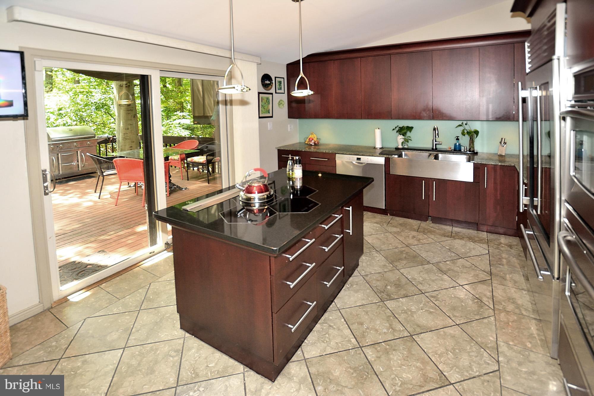 7109 Triad Way Springfield, VA 22151 - Photo 8 of 30 Kitchen