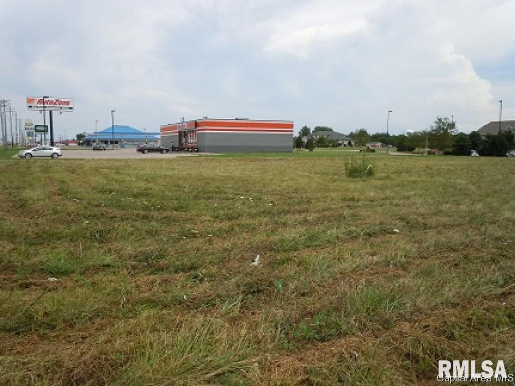 17 Highway 17 Aledo, IL 61231 - Photo 2 of 6