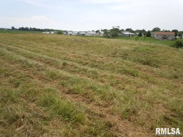 $33,000 | 17 Highway 17, Aledo, IL 61231