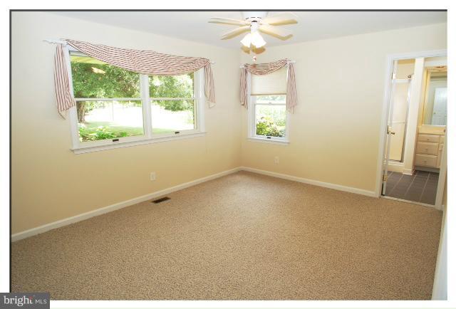 5468 Brooks Woods Road Lothian, MD 20711 - Photo 14 of 24 Bedroom