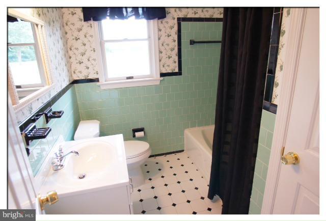 5468 Brooks Woods Road Lothian, MD 20711 - Photo 6 of 24 Bath