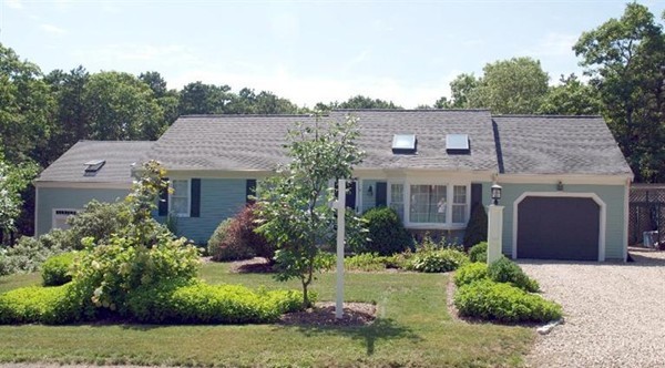 11 Martin Road Dennis, MA 02638 - Photo 1 of 22 Gallery Image 1