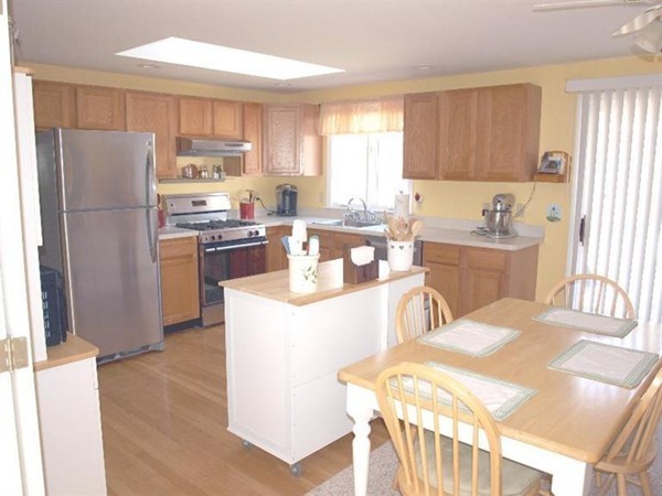 11 Martin Road Dennis, MA 02638 - Photo 3 of 22 Gallery Image 3