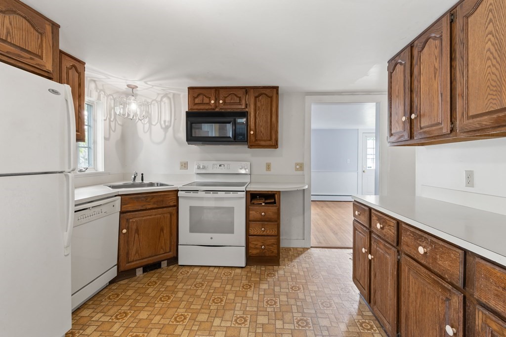 104 Old Town Road Barnstable, MA 02601 - Photo 11 of 32