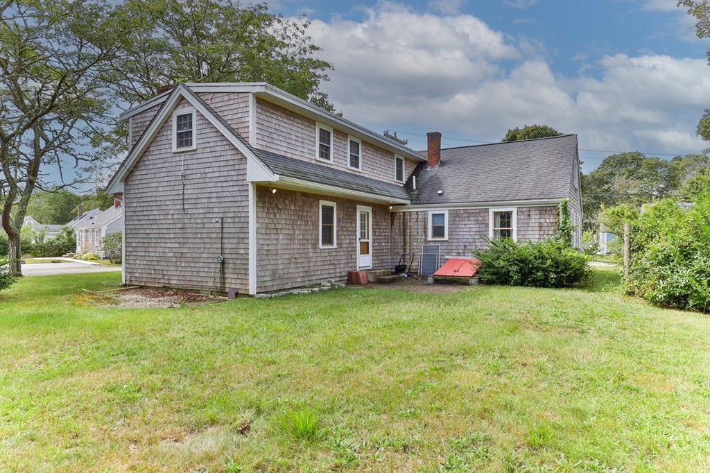104 Old Town Road Barnstable, MA 02601 - Photo 4 of 32