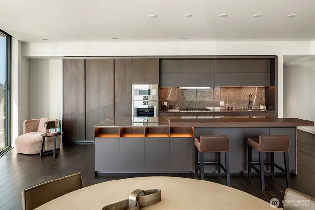 $5,100,000 | 838 Avenue Square Northeast, Unit 1901, Bellevue, WA 98004