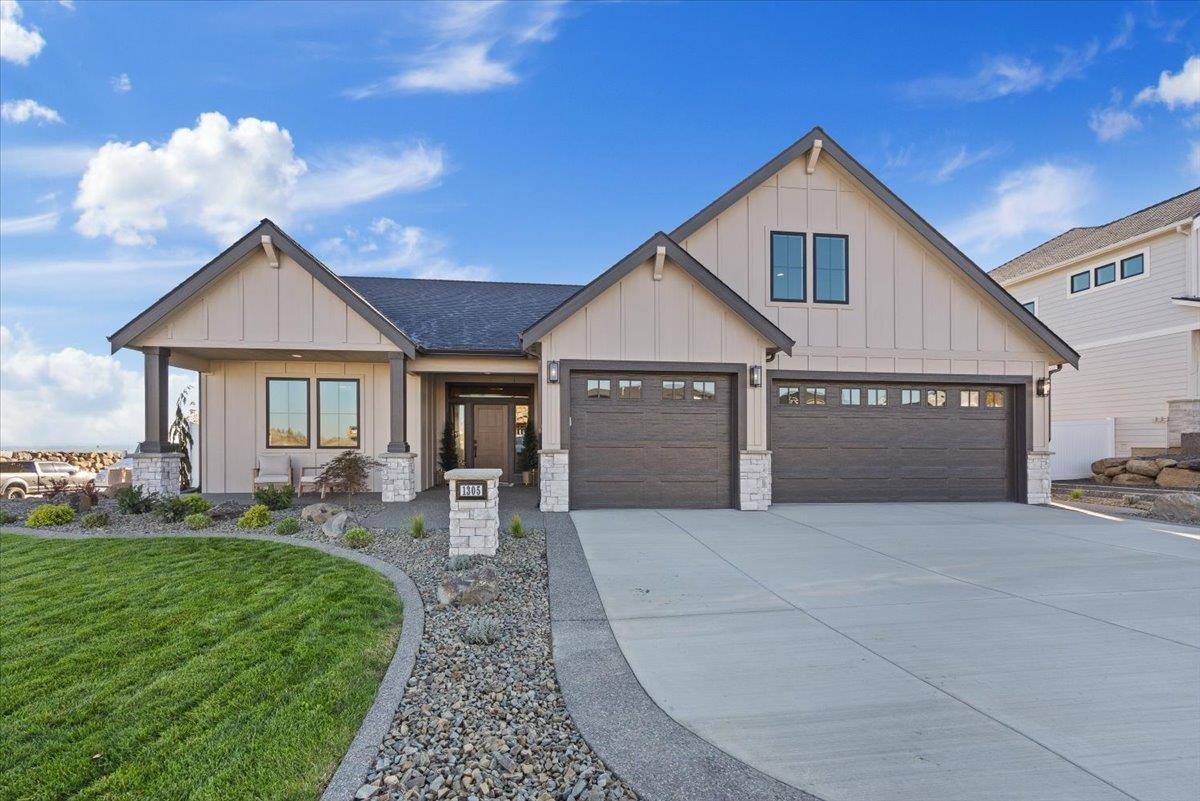 1305 South Manifold Road Spokane Valley, WA 99016 - Photo 2 of 36