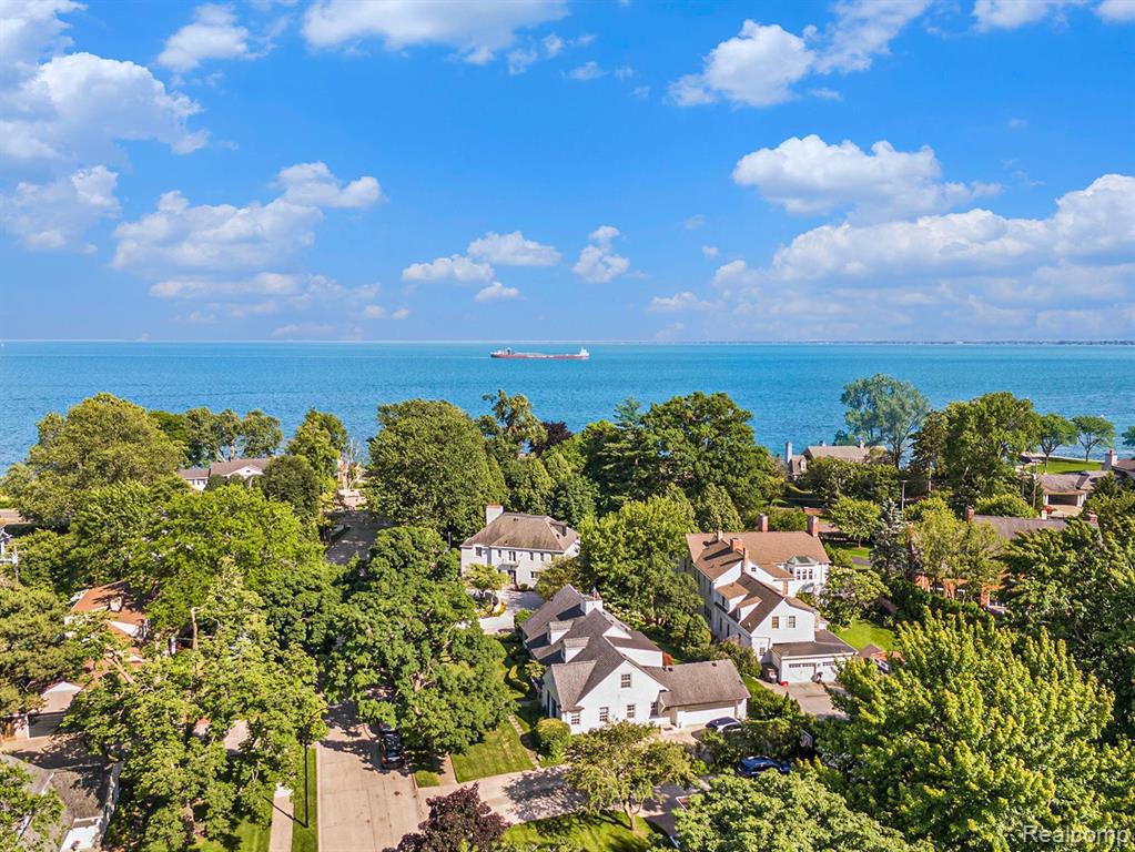 75 Lake Shore Road Grosse Pointe Farms, MI 48236 - Photo 41 of 45