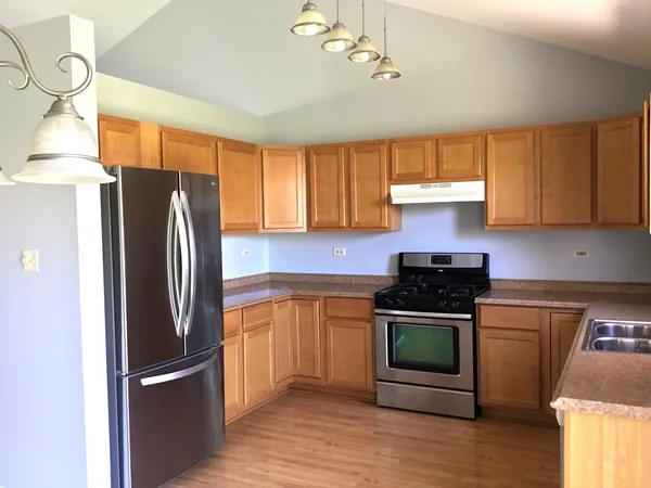 $2,700 | 1509 Green Trails Drive, Plainfield, IL 60586