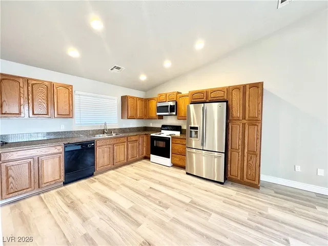 $1,350 | 1930 East Ambush Street, Unit 2, Pahrump, NV 89048