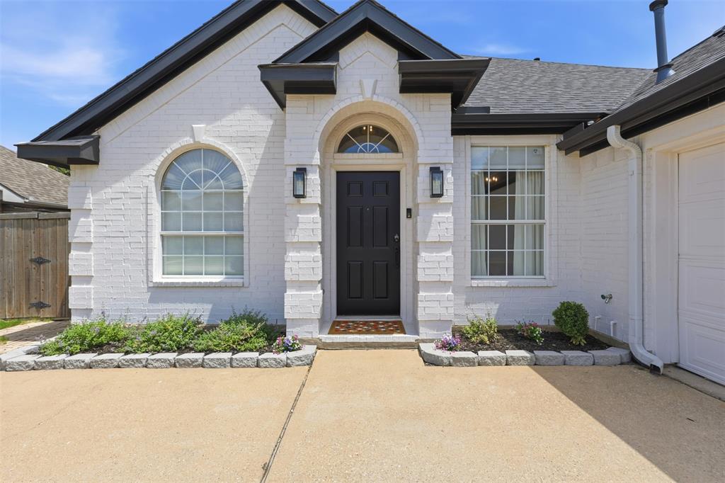 11010 Spring Lake Road Frisco, TX 75035 - Photo 2 of 38