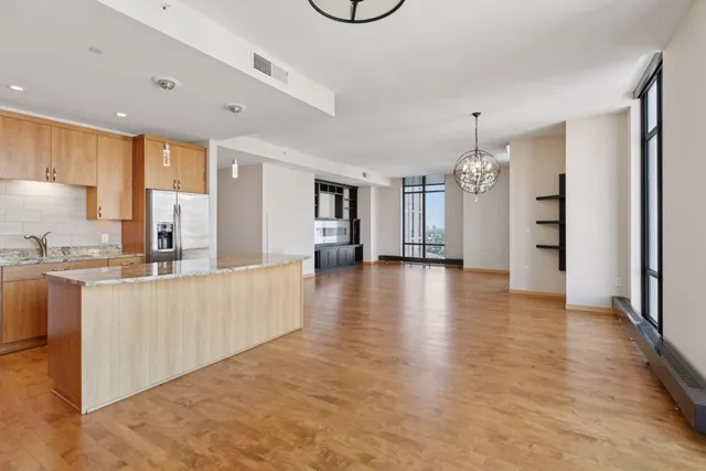 $3,650 | 201 South 11th Street, Unit 1700, Minneapolis, MN 55403