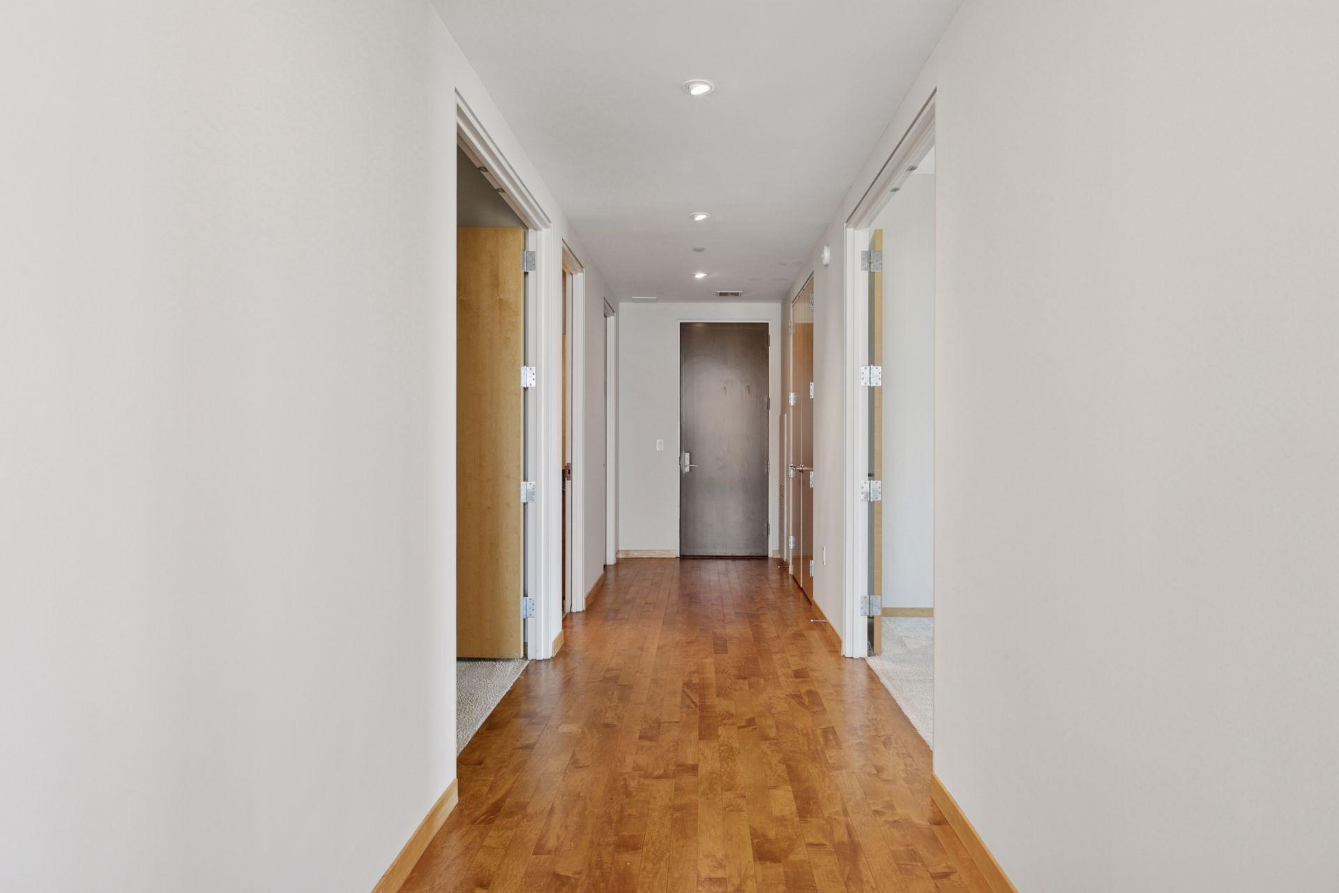 201 South 11th Street, Unit 1700 Minneapolis, MN 55403 - Photo 19 of 68