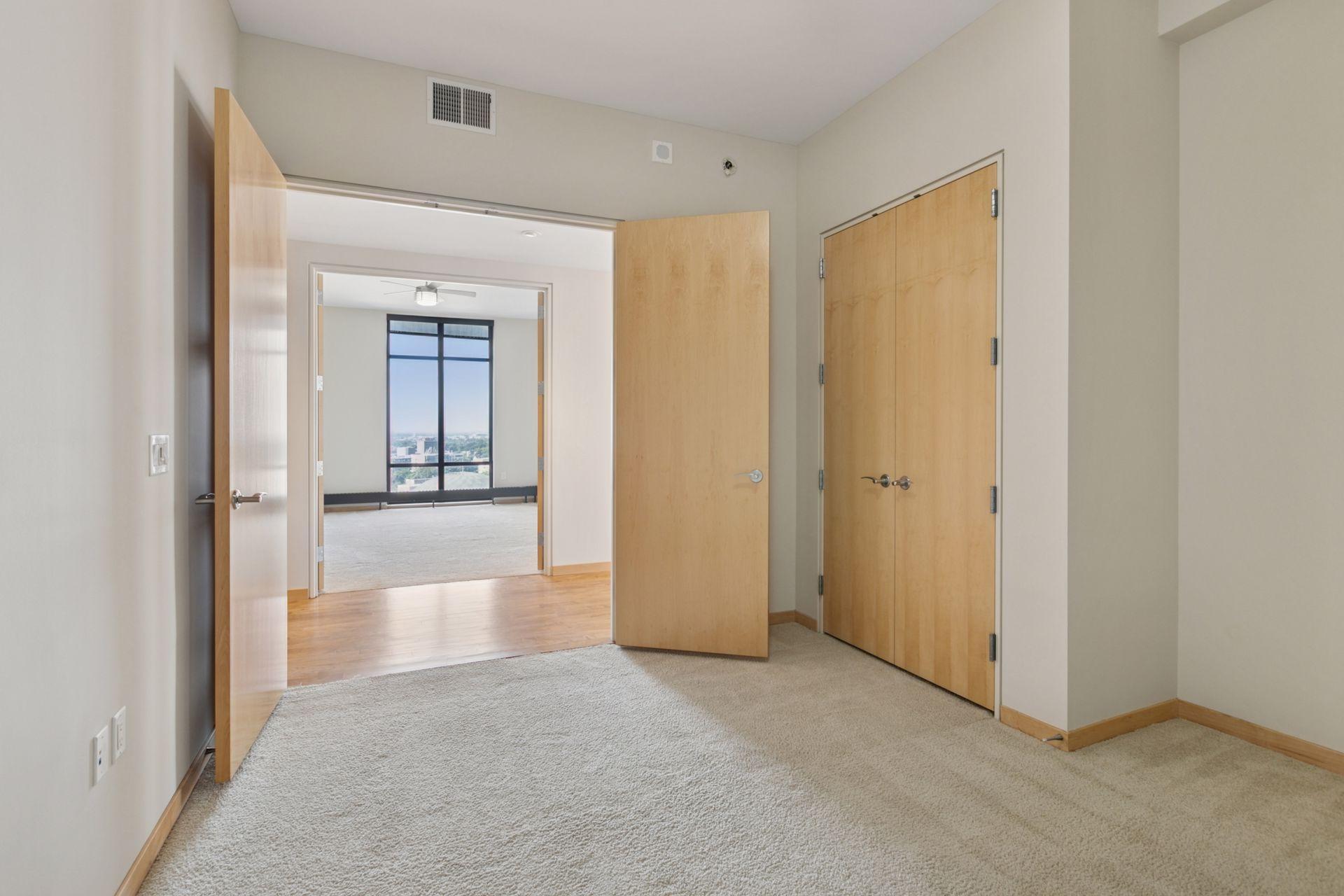 201 South 11th Street, Unit 1700 Minneapolis, MN 55403 - Photo 28 of 68