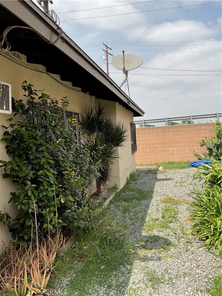 5007 Astor Avenue Commerce, CA 90040 - Photo 54 of 64