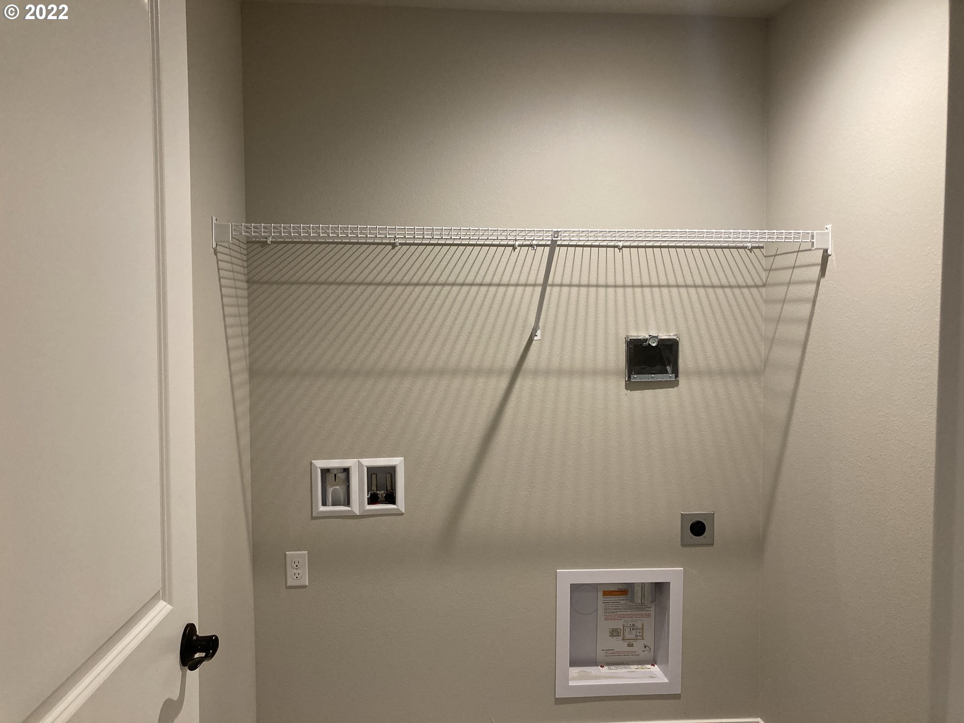 7315 South 13th Street Ridgefield, WA 98642 - Photo 9 of 11 a view of a hallway