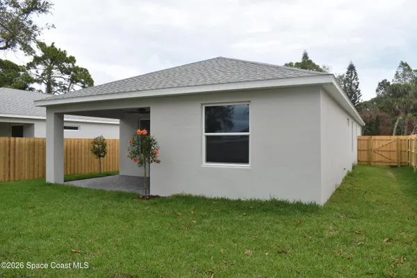 $2,750 | 414 Grove Lane, Melbourne, FL 32901