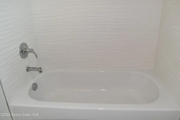 $2,750 | 414 Grove Lane, Melbourne, FL 32901