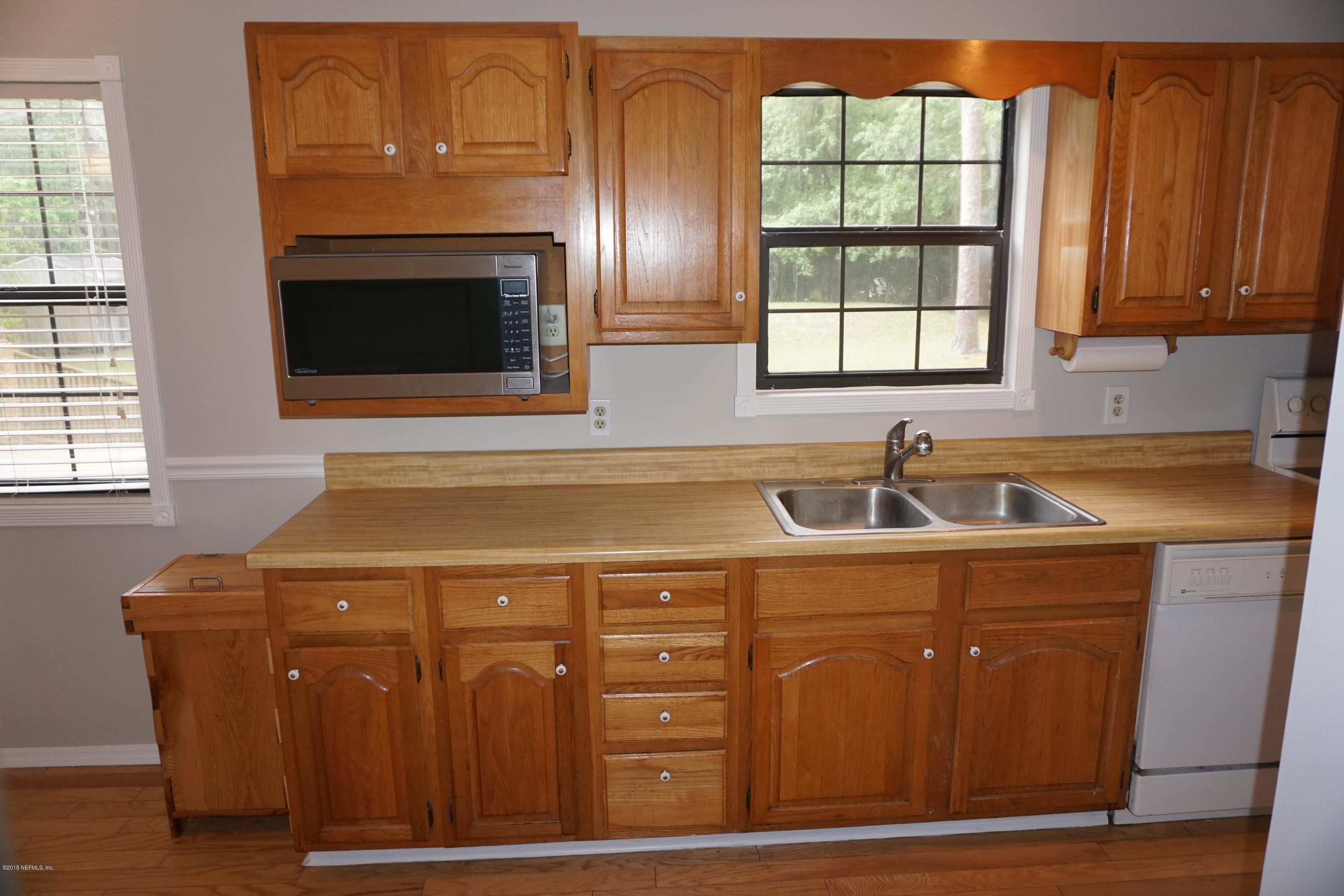 9200 Crystal Springs Road Jacksonville, FL 32221 - Photo 23 of 56 Kitchen 2