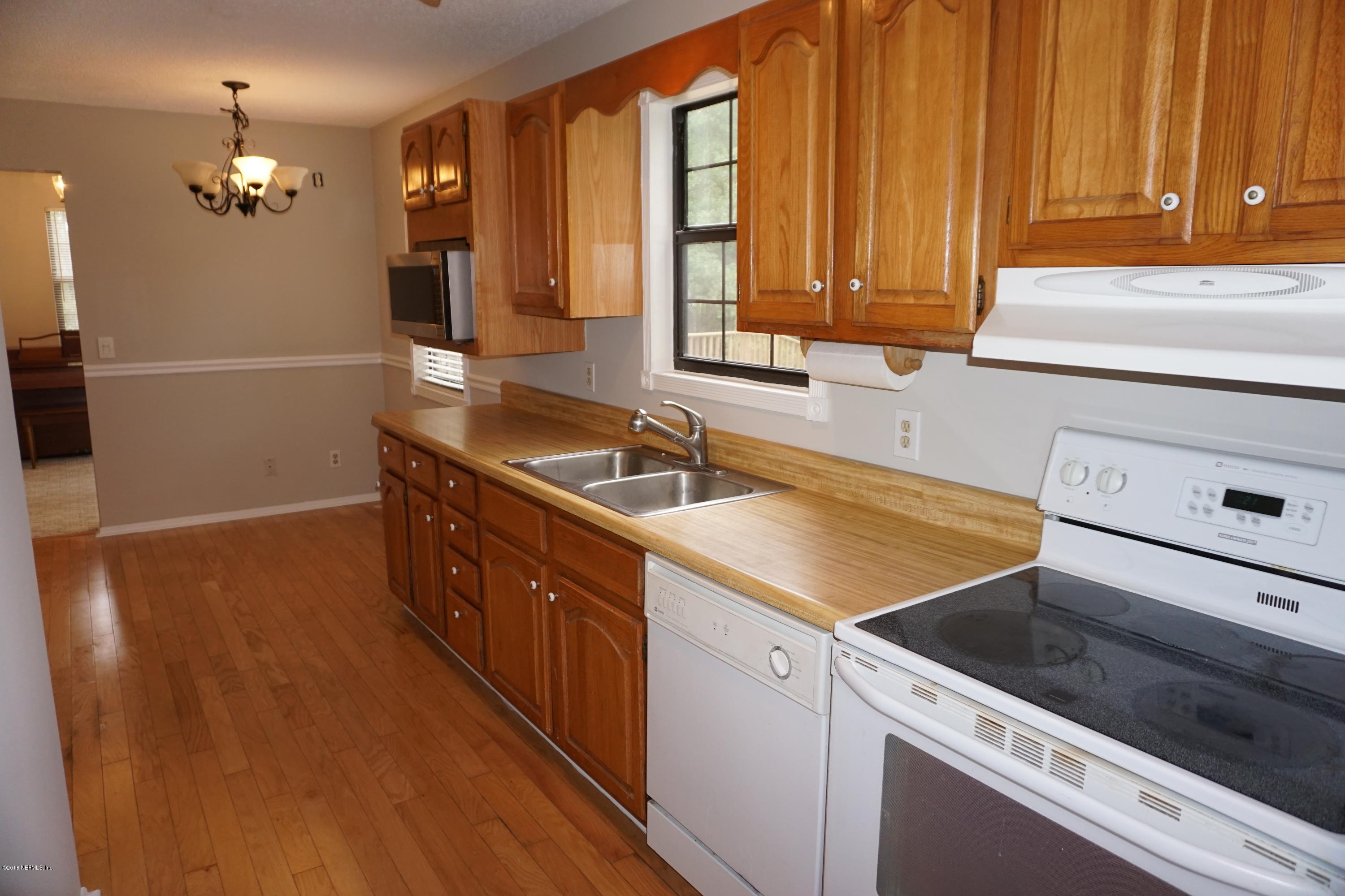 9200 Crystal Springs Road Jacksonville, FL 32221 - Photo 25 of 56 Kitchen 3