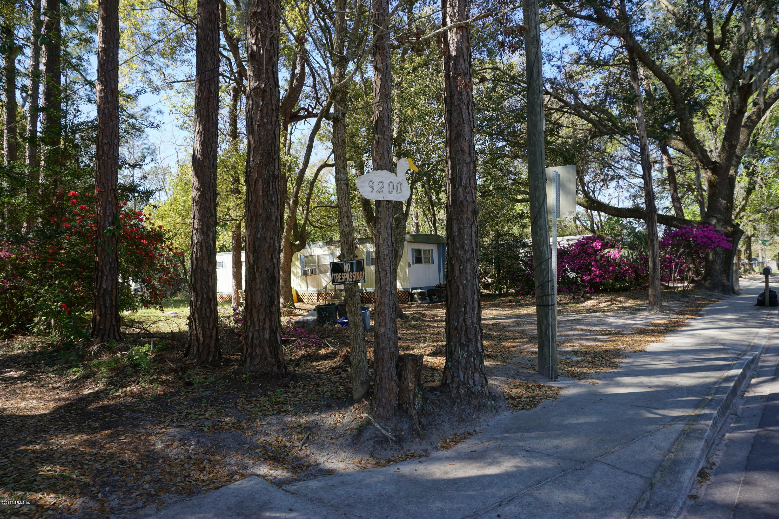 9200 Crystal Springs Road Jacksonville, FL 32221 - Photo 4 of 56 Driveway immediately to the left!