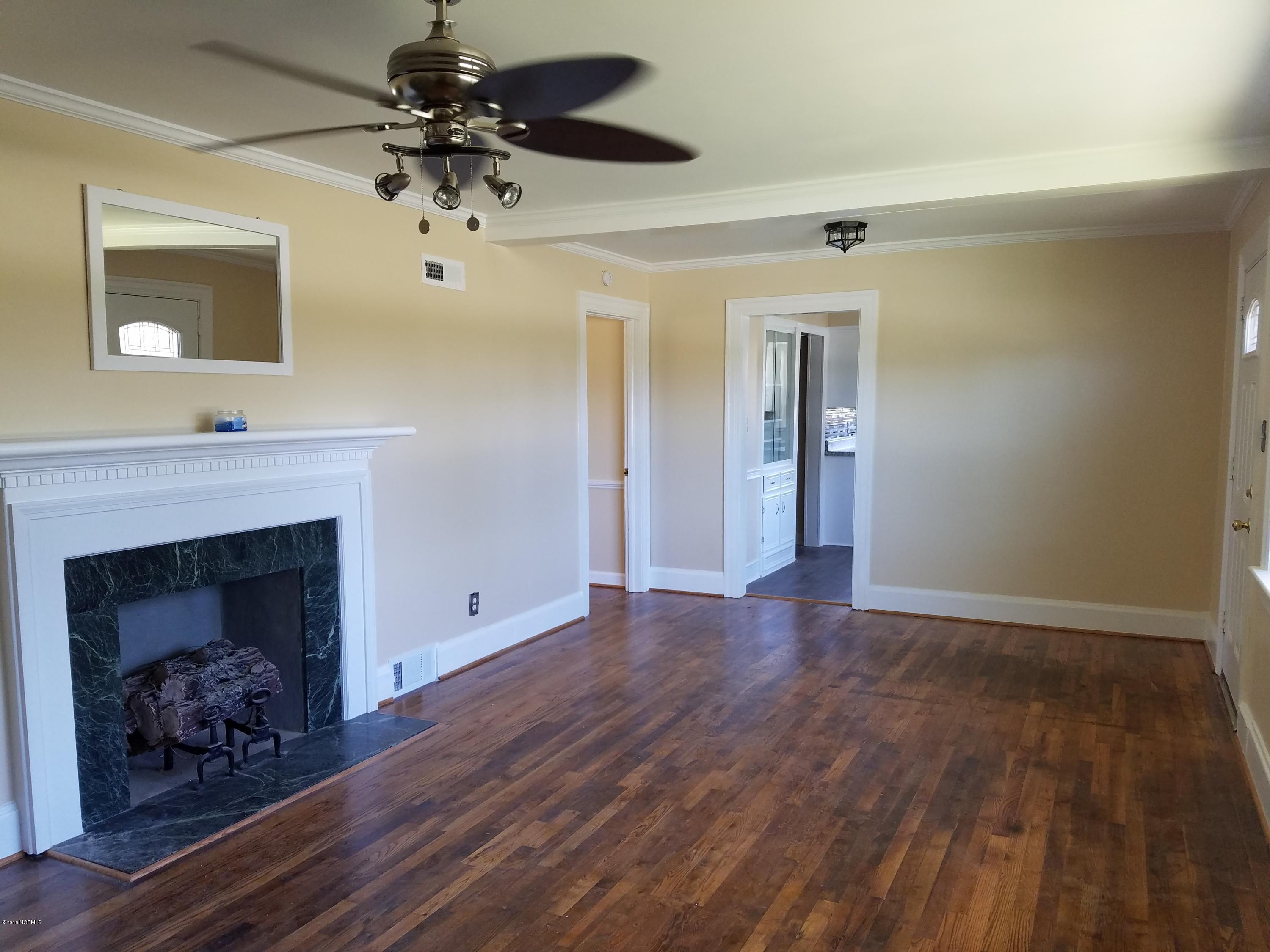 217 Neuse Road Kinston, NC 28501 - Photo 6 of 23 Living Room-Additional