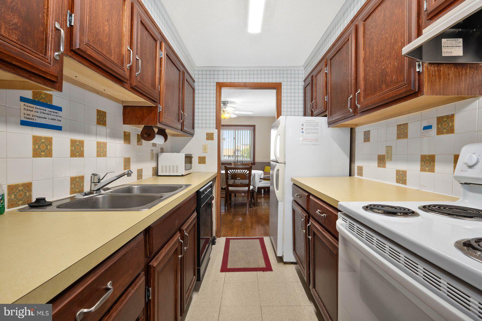 11615 Shipwreck Road, Unit 7 Ocean City, MD 21842 - Photo 12 of 35